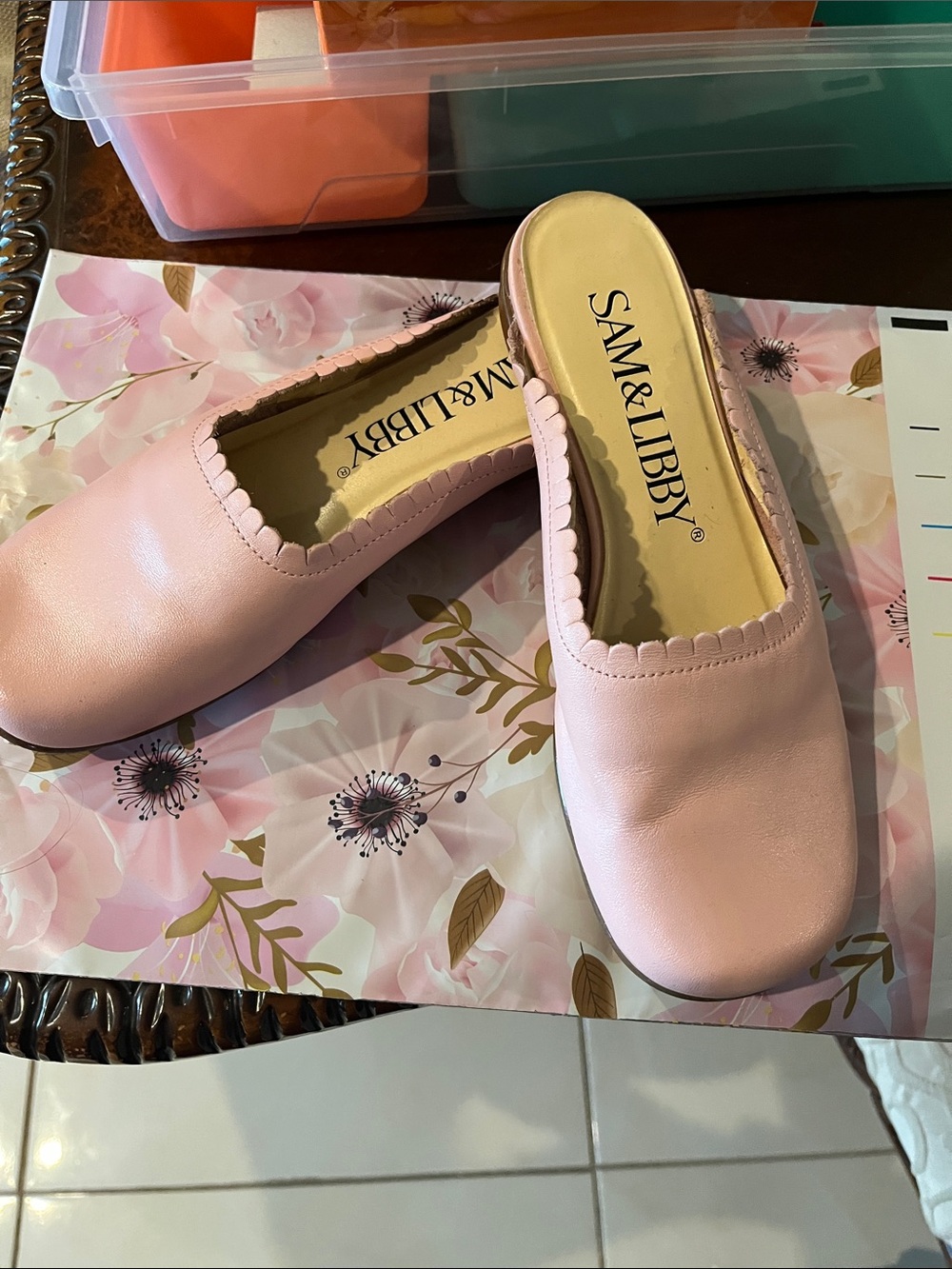 Sam & Libby Light Pink Leather Scalloped Slip-On Mules sz 6